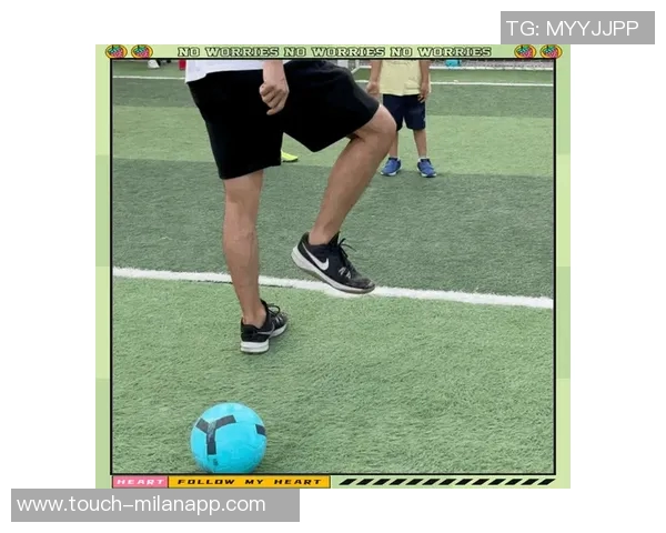 探索08年龄段足球训练的科学方法与技巧提升青少年运动能力 探索08年龄段足球训练的科学方法与技巧提升青少年运动能力